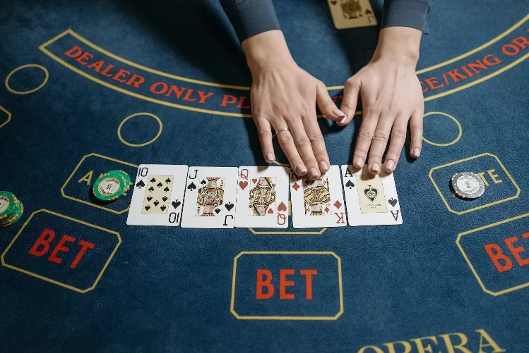 Exploring New Developments and Improvements in Online Poker with Modern Technology